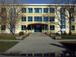 Schule des Zweiten Bildungsweges muss für neue Gesamtschule umziehen
