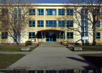 Gesamtschule in Cottbus entsteht; Foto: Trio3D, CC BY-SA 4.0, via Wikimedia Commons