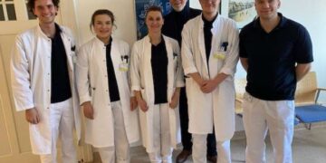 v.l.n.r.: Laurenz Ludwig, Marielle Schleef, Dr. med. Jana Reinwart, Prof. h.c. Hans-Ulrich Schmidt,
Constantin Weiß, Jen-Luc Hauser