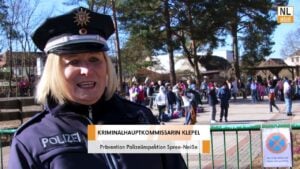 324.400 Schüler starten – Polizei kontrolliert Schulwege