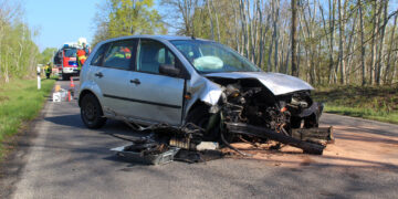 Verkehrsunfall zwischen Cottbus-Ströbitz und Zahsow; Foto: Blaulichtreport Lausitz