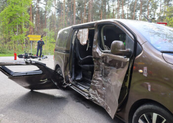 Unfall bei Peitz: Fünf Verletzte, Motorradfahrer in Lebensgefahr