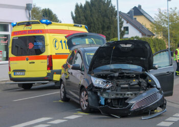 Verkehrsunfall in Schwarzheide: Zwei Leichtverletzte nach Crash