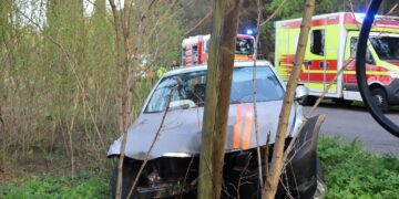 Verkehrsunfall bei Guben; Foto: Blaulichtreport Lausitz