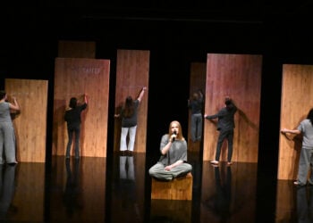 Jugendklub des Cottbuser Piccolo Theaters zeigt Stück über Anne Frank