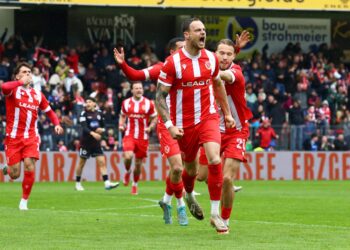 Knappes 1:0 gegen Köln! Energie Cottbus feiert wichtigen Heimsieg