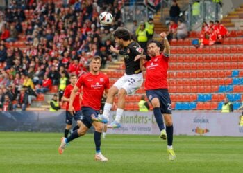 Früher Rückstand: Energie Cottbus holt späten Punkt in Unterhaching