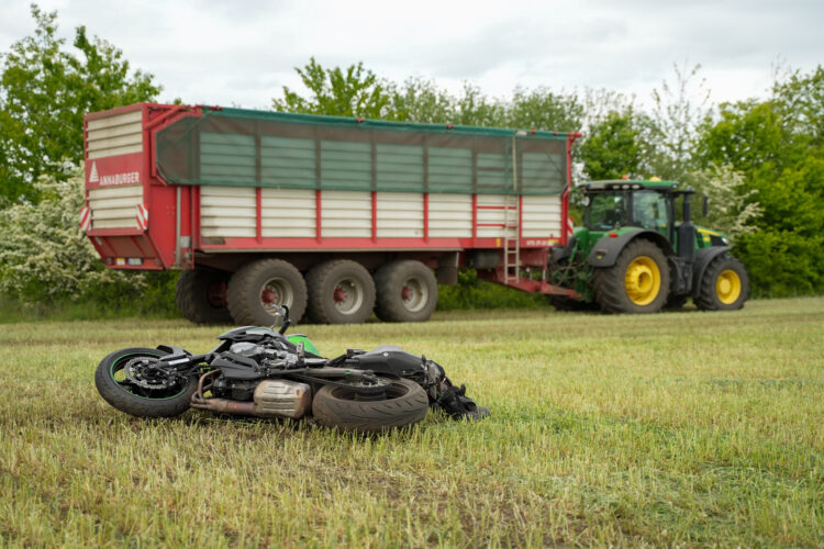 Motorradunfall bei Schwarzbach; Foto: Blaulichtreport Lausitz