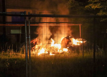 Kleinbrand an Abrisshaus in Cottbus – Verdacht auf Brandstiftung
