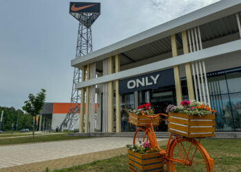 Outlets Schwarzheide laden zum Late Night Shopping am Brückentag