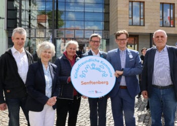 Siegel verlängert: Senftenberg bleibt „Kinderfreundliche Kommune“