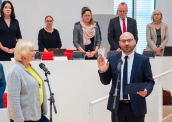 René Wilke als neuer Innenminister Brandenburgs vereidigt