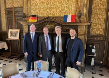 Finsterwalder Delegation besucht Partnerstadt Montataire