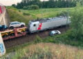 Pkw landet im Gleisbett – Bahnstrecke bei Lauchhammer vorübergehend gesperrt; Foto: Blaulichtreport Lausitz