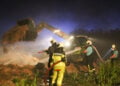 Strohballen in Schöllnitz brannten; Foto: Blaulichtreport Lausitz