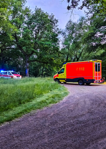 Leblose Person in der Cottbuser Spree; Foto: Blaulichtreport Lausitz