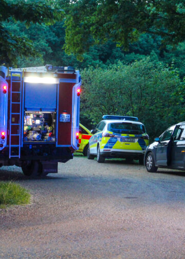 Leblose Person in der Cottbuser Spree; Foto: Blaulichtreport Lausitz
