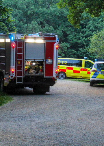 Leblose Person in der Cottbuser Spree; Foto: Blaulichtreport Lausitz