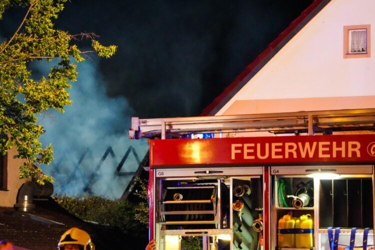 Stallbrand in Lauchhammer; Foto: Blaulichtreport Lausitz