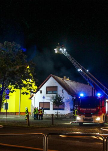 Stallbrand in Lauchhammer; Foto: Blaulichtreport Lausitz