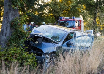 Tödlicher Verkehrsunfall zwischen Guhrow und Werben; Foto: Blaulichtreport Lausitz