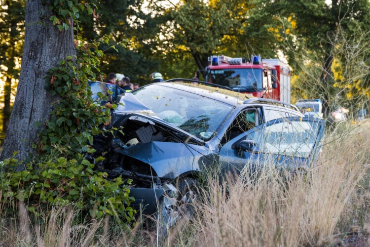 Tödlicher Verkehrsunfall zwischen Guhrow und Werben; Foto: Blaulichtreport Lausitz