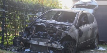 PKW-Brand in Cottbus; Foto: Blaulichtreport Lausitz