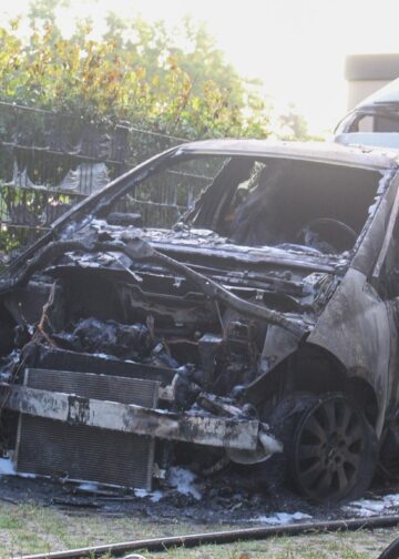 PKW-Brand in Cottbus; Foto: Blaulichtreport Lausitz