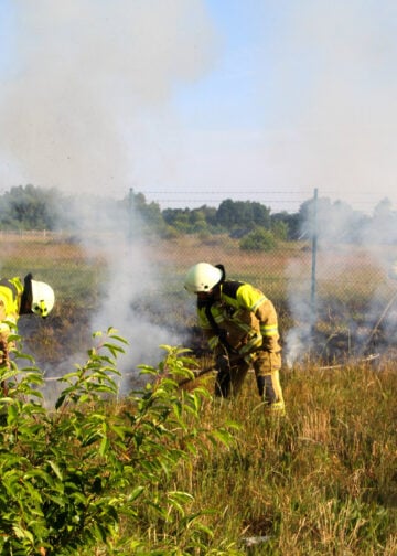 Brand am Flugplatz Cottbus; Foto: Blaulichtreport Lausitz