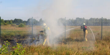 Brand am Flugplatz Cottbus; Foto: Blaulichtreport Lausitz