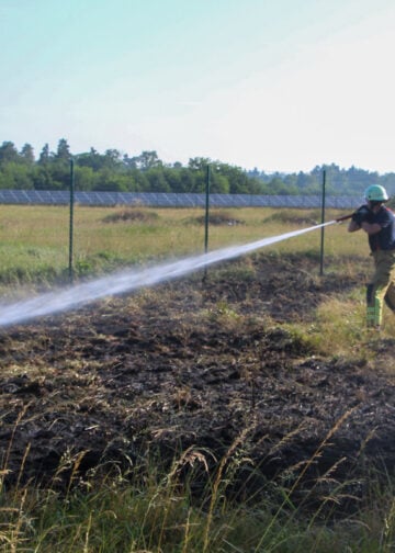Brand am Flugplatz Cottbus; Foto: Blaulichtreport Lausitz