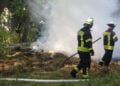 Strohballenbrand in Briesen: Foto: Blaulichtreport Lausitz