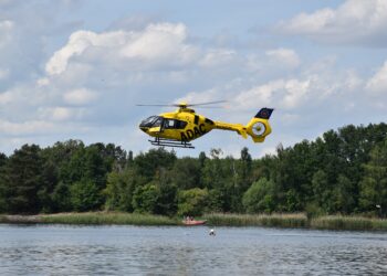 Rettung aus der Luft: Übung von DRK & ADAC am Senftenberger See