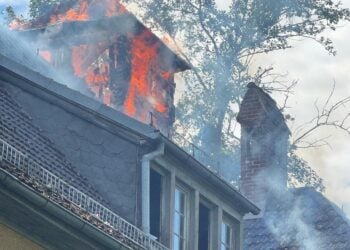 Feuer in Teupitz: Ehemalige Heilanstalt brannte