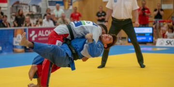 Vache Adamyan bei seinem Punktgewinn über den Grand Slam Gewinner (Bild: KSC ASAHI)
