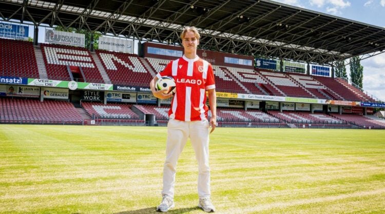 Bild: János Véscey