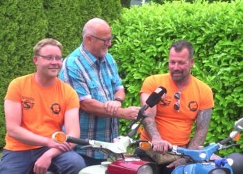 Mit der Simson nach Rom: Kahrener Mopedfreunde berichten über Kult-Tour