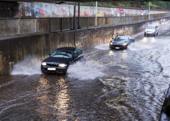 Unwetter sorgt in Südbrandenburg für zahlreiche Feuerwehreinsätze
