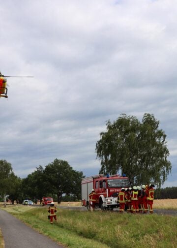 Verkehrsunfall auf der B96 bei Wormlage; Foto: Blaulichtreport Lausitz