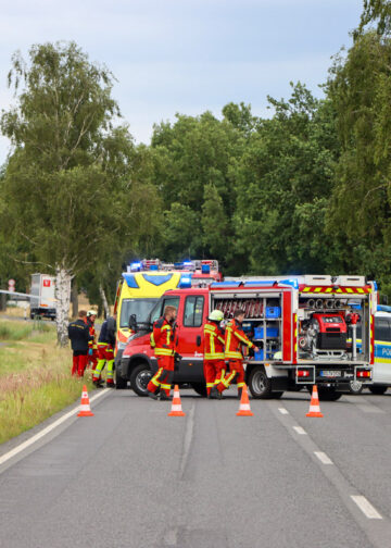 Verkehrsunfall auf der B96 bei Wormlage; Foto: Blaulichtreport Lausitz