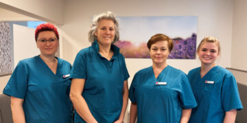 mittig v l. n. r. M. Warminski; N. Metzler & Team ©Stadt LÜbben, B. Möbes