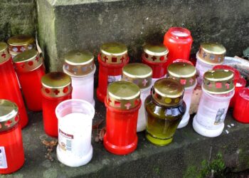 Brandgefahr: Grablichter auf Cottbuser Friedhöfen ab sofort verboten