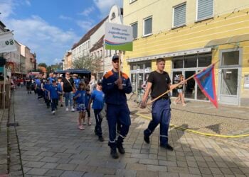 Festumzug beim Heimatfest in Spremberg, in dessen Rahmen der Lichtertanz stattfindet