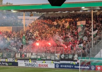 Vor DFB-Pokalspiel: FCE-Fans von Hannover-Anhängern in Zug ausgeraubt