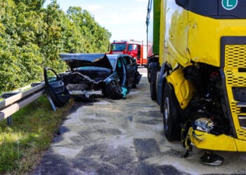 Rettungseinsatz nach schwerem Unfall auf der A15 bei Cottbus