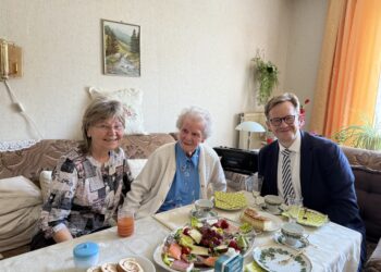 Senftenbergerin Dora Rumsch feiert ihren 102. Geburtstag