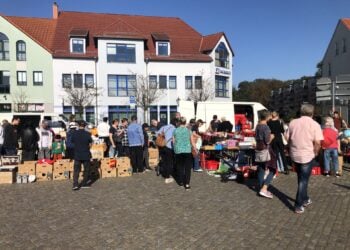 Spremberger Flohmarkt lädt am Sonntag zum Stöbern ein