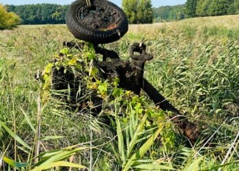 Granaten, Munition & Militärwagen aus der Neiße bei Forst geborgen