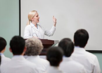 Berufsunfähigkeit bei Ärzten: Früh absichern lohnt sich