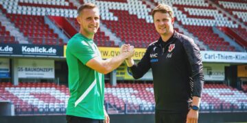 Marius Funk und Torwarttrainer Anton Wittmann Bild: János Vécsey